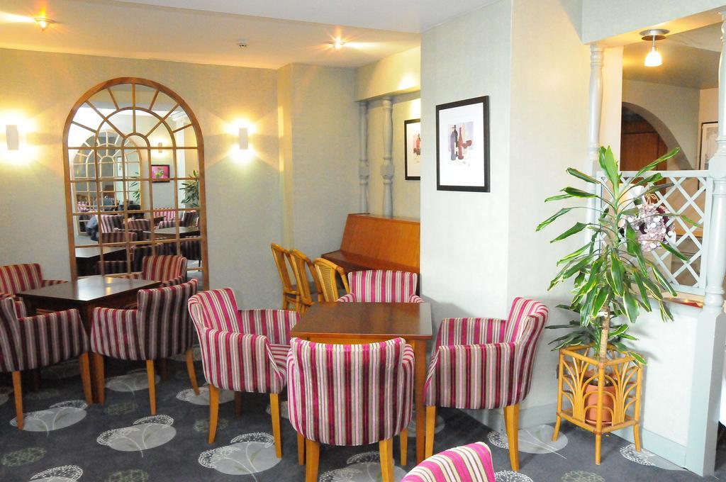Dolphin Hotel Gorey Buitenkant foto